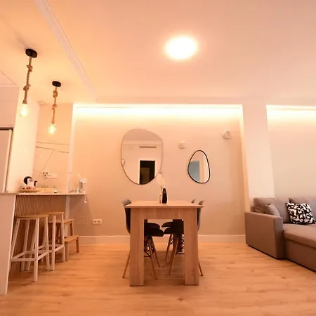 Apartamento Fabuloso Apto 1-5 Personas Torrequebrada-benalmadena Piscina Terraza Parking Wi-fi Benalmádena